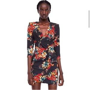 Zara black elegant Floral dress. Great dress for valentine